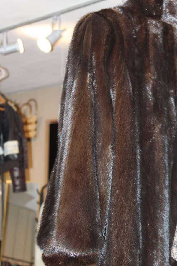 Vison Yves Saint Laurent – Image 3